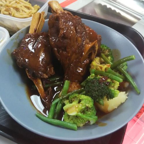 Canteen Fine Asian Cuisine_Braised+lamb+shank